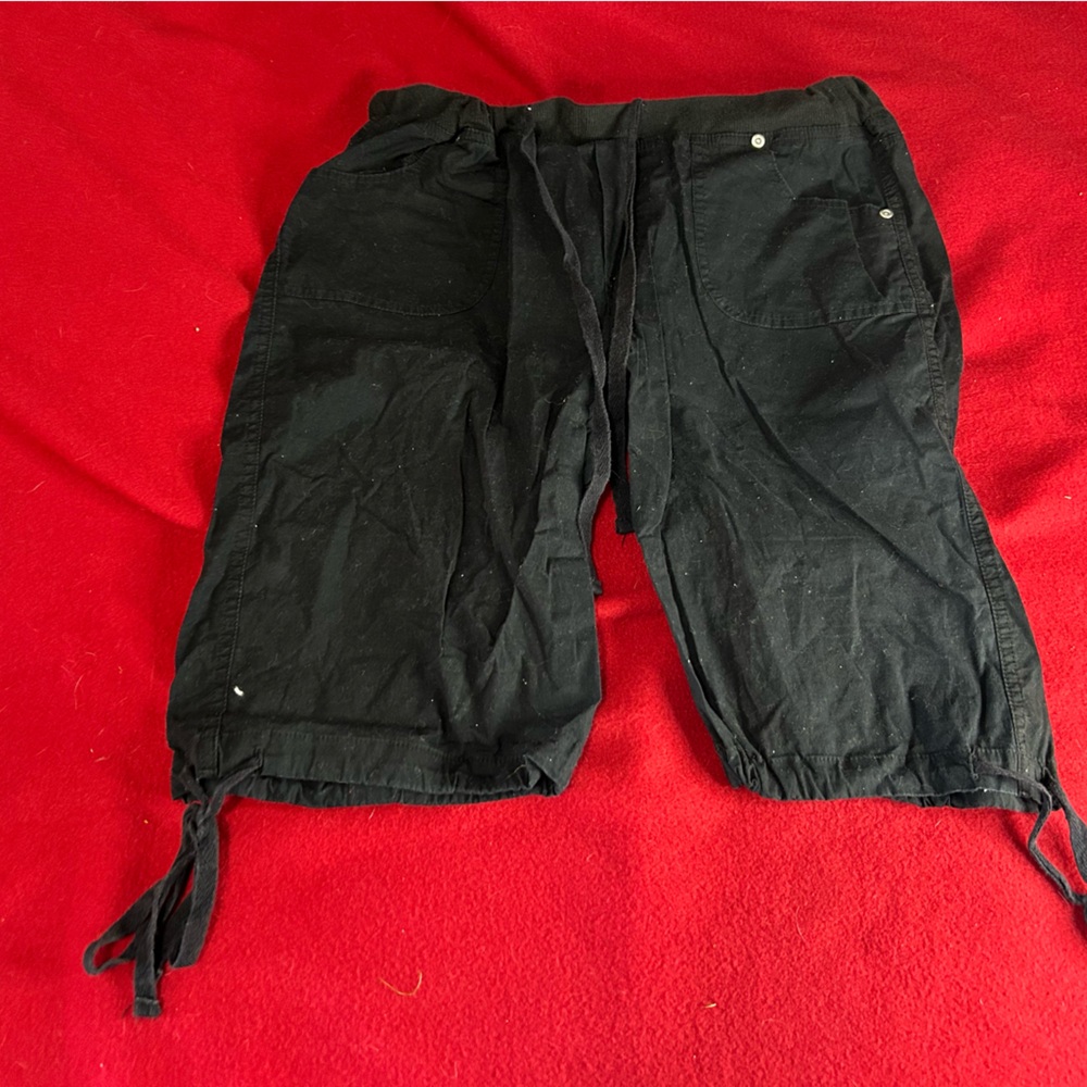 Women’s black cargo shorts